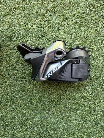 Used Sram Red Etap Axs 12V 2025 bike — image 4 of 9