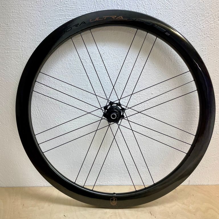 Used Campagnolo Bora Ultra WTO 45 Disk Brake 2023 bike — image 2 of 8