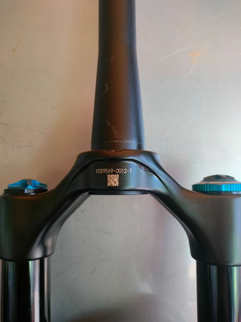 Used Fox Performance Elite 36 Fork 29/27.5 bike — image 3 of 13