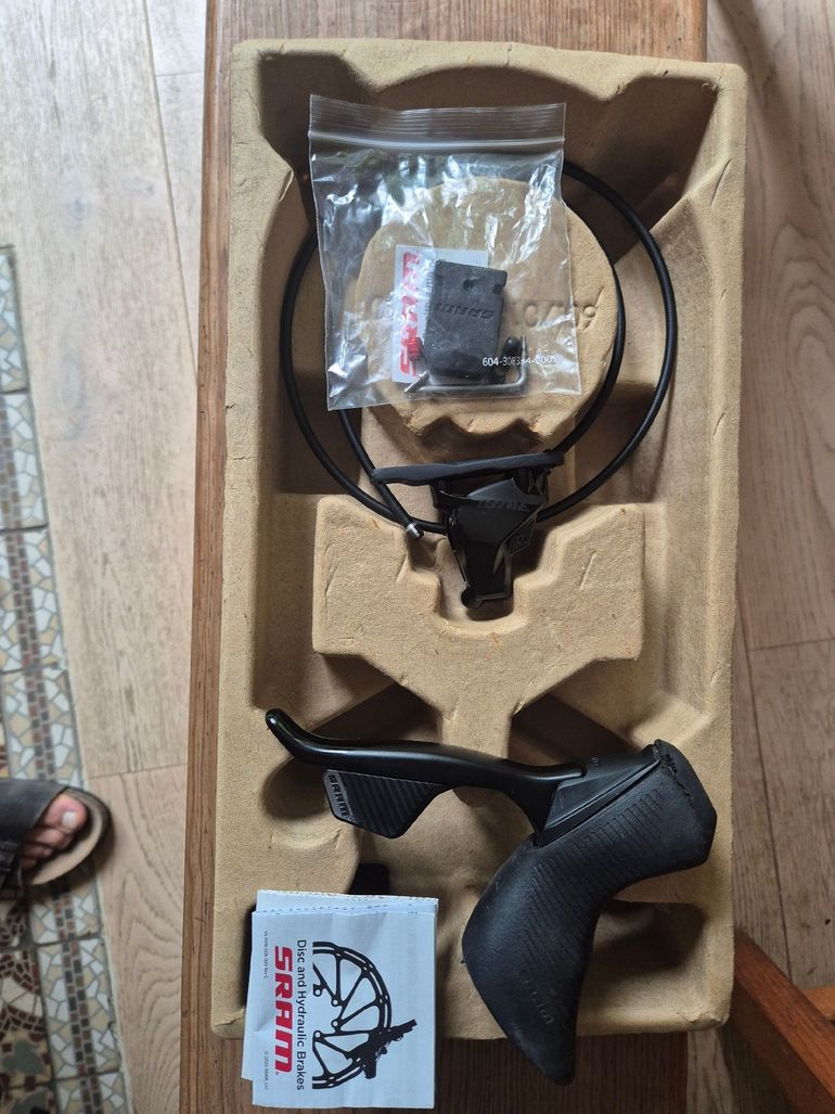 Used Sram Rival Etap axs 12v 2023 bike — image 4 of 5