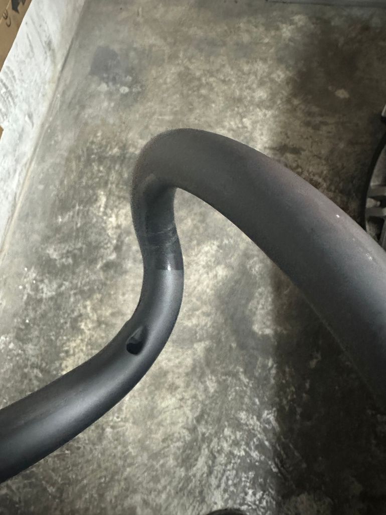 Used Lapierre Manubrio 2025 bike — image 7 of 7