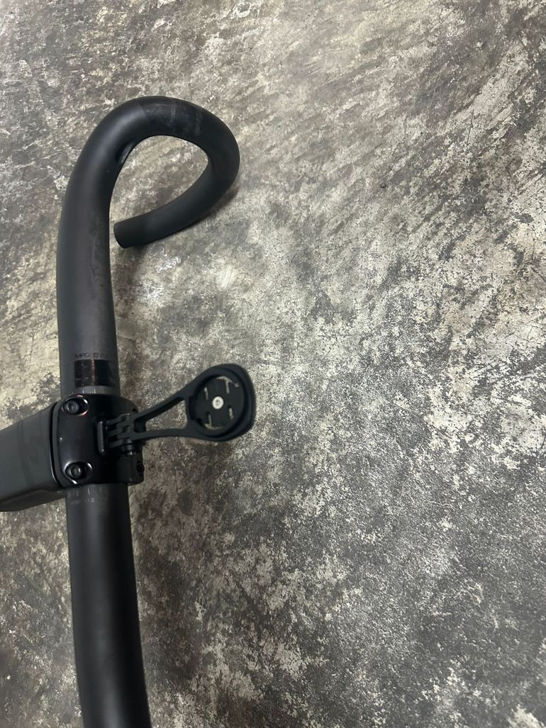 Used Lapierre Manubrio 2025 bike — image 6 of 7