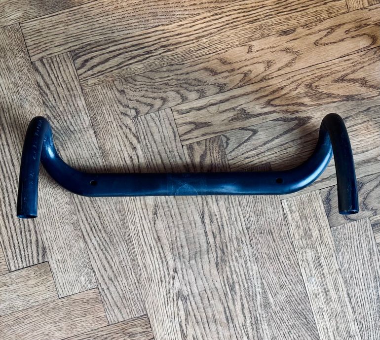 Used Cadex Race Handlebar 38cm bike — image 3 of 3