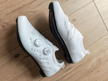 Used White Full Gravel/Road 2026 bike