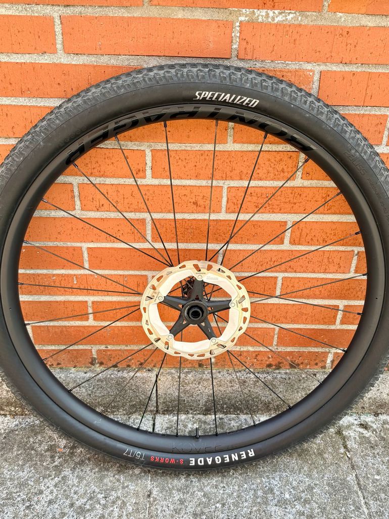 Used Bontrager Kovee RSL 30 TLR Boost 29 MTB 2024 bike — image 6 of 7