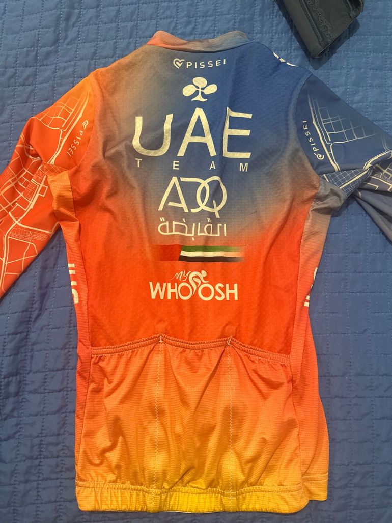 Used Pissei Maglia Ciclismo UAE Donna bike — image 2 of 3