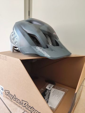 Troy Lee Designs Flowline SE 2026 bike usato — immagine 6 di 12