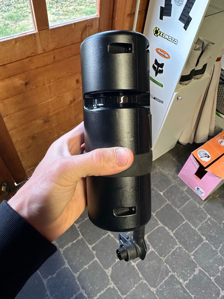 Used Specialized accu range extender sl motor 160Wh 2025 bike — image 3 of 3