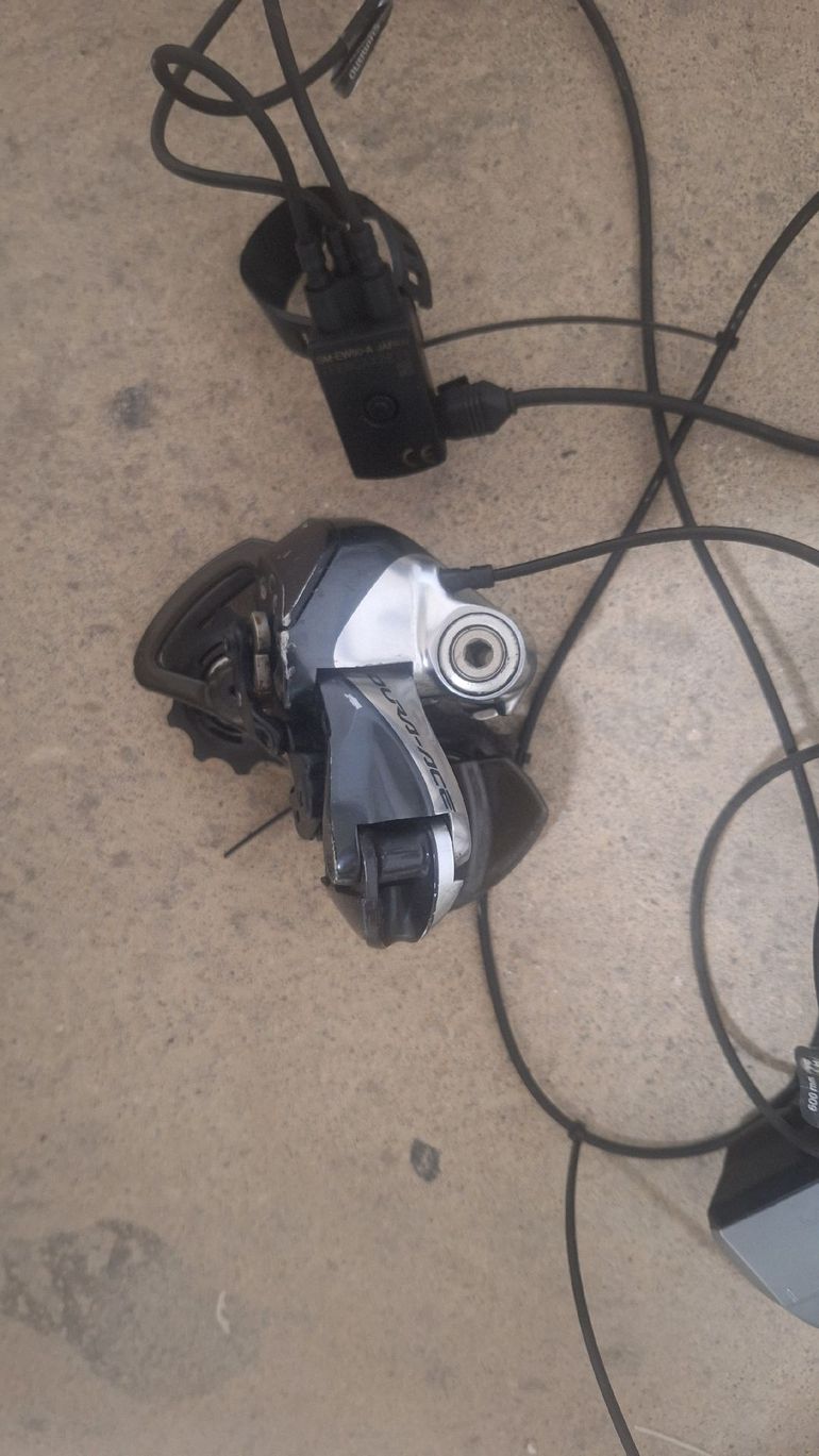 Used Shimano Dura-Ace 9000 Groupset bike — image 3 of 3