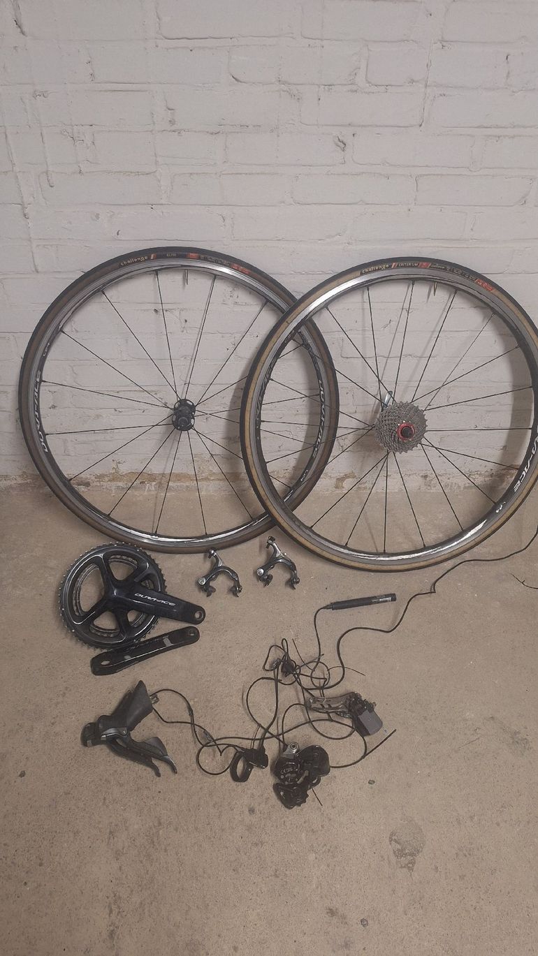 Used Shimano Dura-Ace 9000 Groupset bike — image 1 of 3