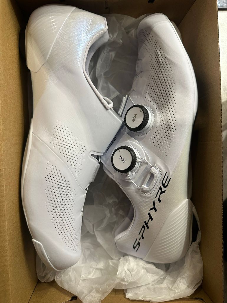 Used Shimano S-phyre 2026 bike — image 1 of 4