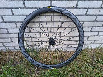 Used Mavic Cosmic Pro Carbon Wheelset bike — image 5 of 9
