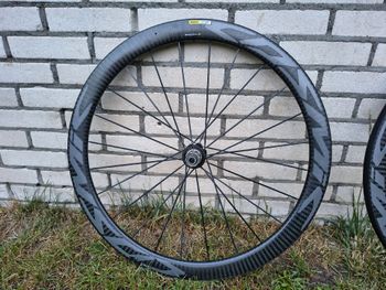 Used Mavic Cosmic Pro Carbon Wheelset bike — image 2 of 9