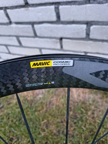 Used Mavic Cosmic Pro Carbon Wheelset bike — image 7 of 9