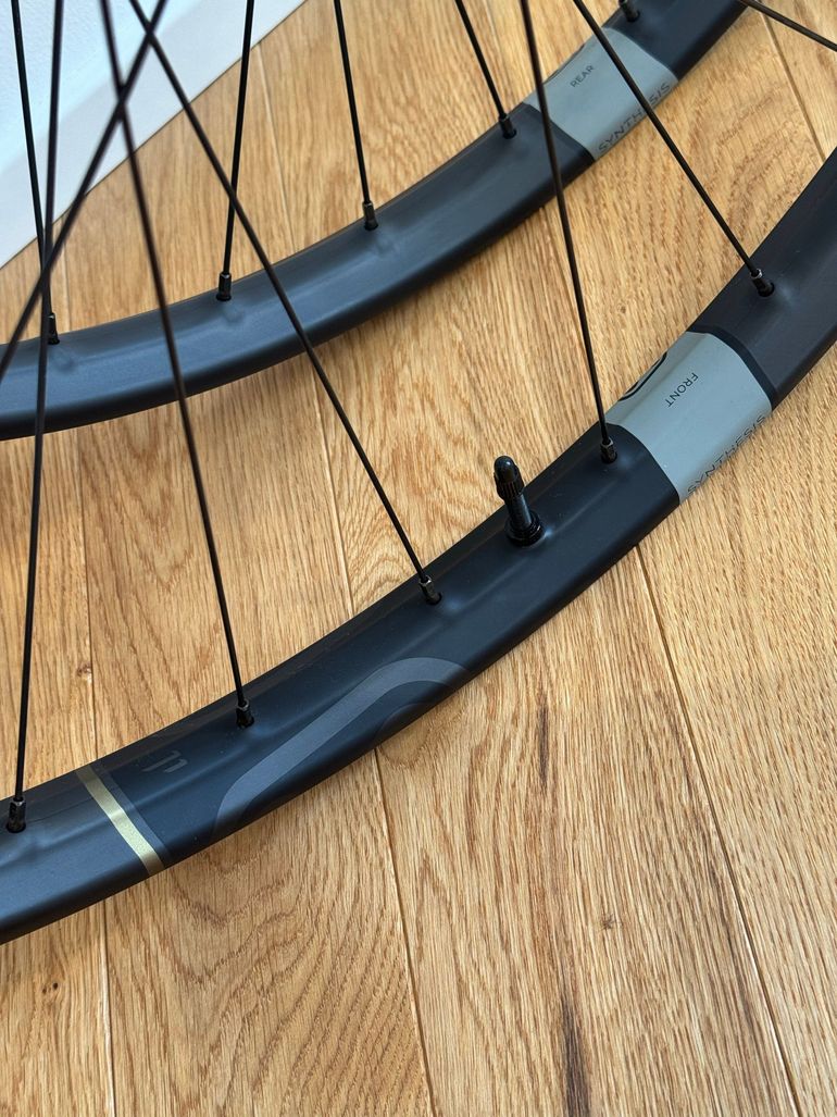 Used Crankbrothers Synthesis E11 Carbon 29 Wheelset bike — image 6 of 10