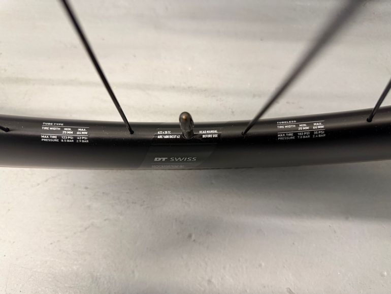 Used Dt Swiss ARC 1600 DICUT db 62 bike — image 6 of 6