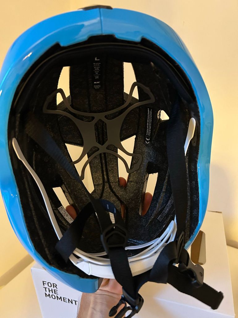 Used Hjc IBEX 2.0 2026 bike — image 2 of 7