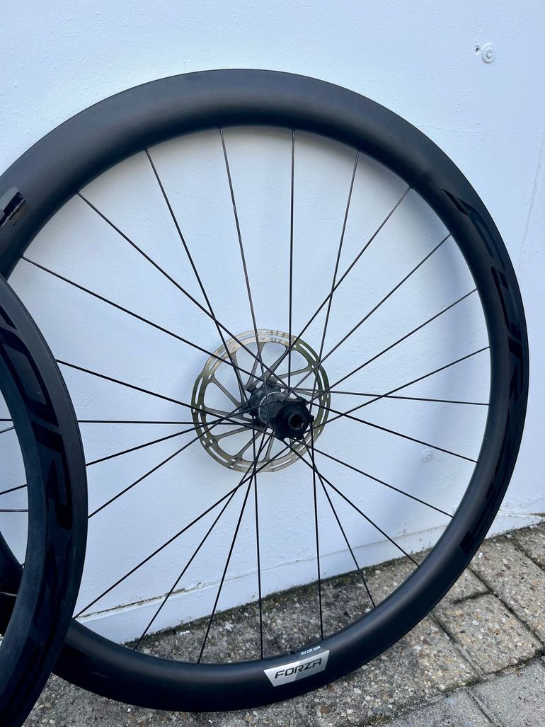 Used FORZA Vardar db Carbon 45 mm bike — image 4 of 8