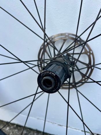 Used FORZA Vardar db Carbon 45 mm bike — image 7 of 8