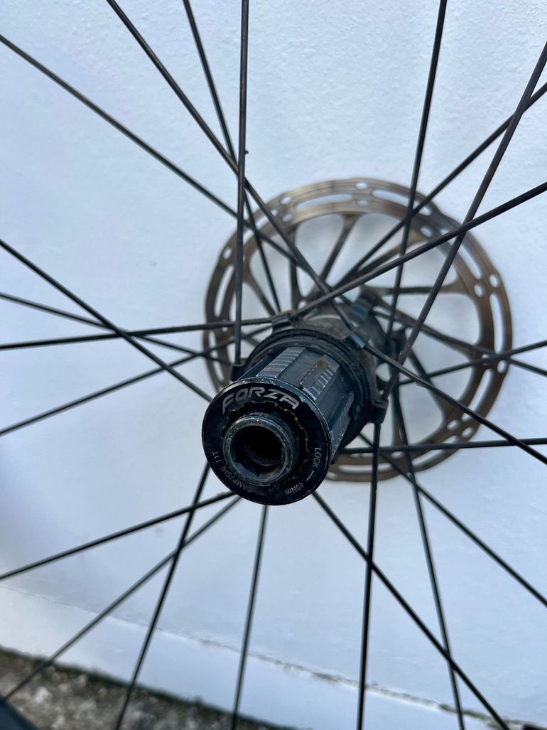 Used FORZA Vardar db Carbon 45 mm bike — image 7 of 8