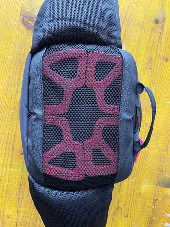Used LEATT marsupio core 1.5 2025 bike — image 3 of 6