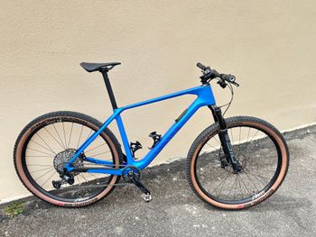 Used Canyon X-Track Pedals bike