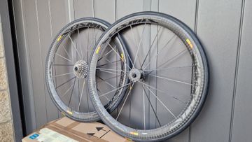 Used Mavic Cosmic Ultimate SSC 2015 bike — image 2 of 12
