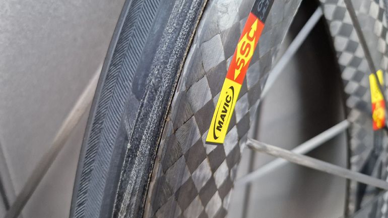 Used Mavic Cosmic Ultimate SSC 2015 bike — image 7 of 12