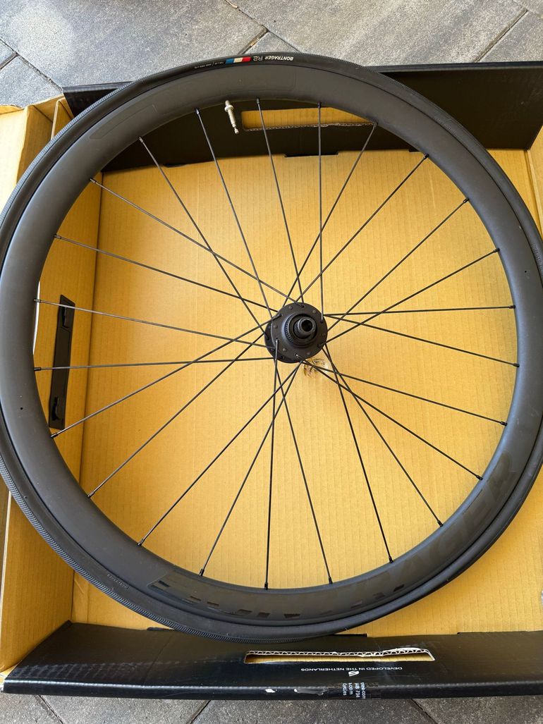 Used Bontrager Aeolus Elite Disc 35 2024 bike — image 8 of 8