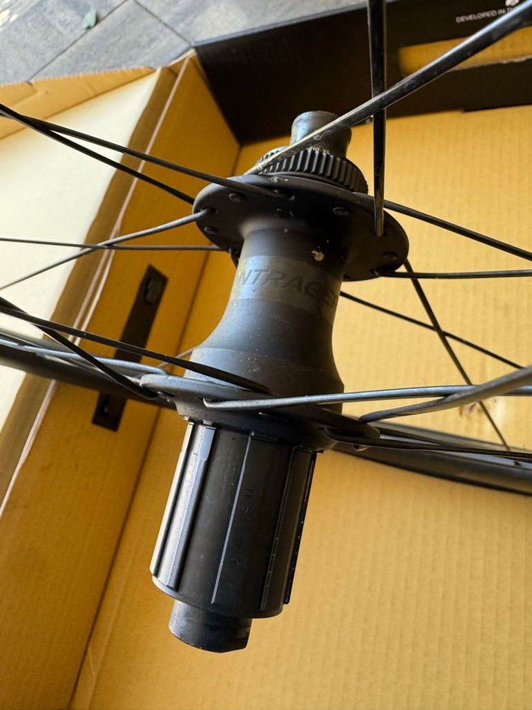 Used Bontrager Aeolus Elite Disc 35 2024 bike — image 5 of 8