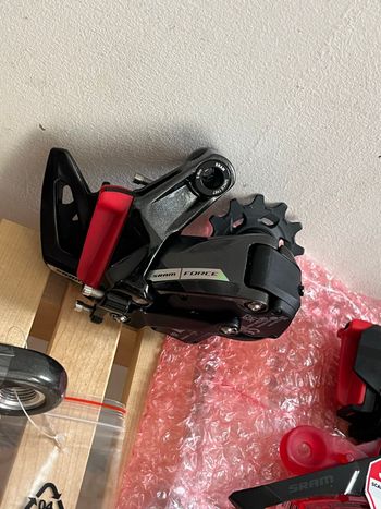 Used Sram Force D2 AXS 2x12-speed HDR Groupset bike — image 7 of 21