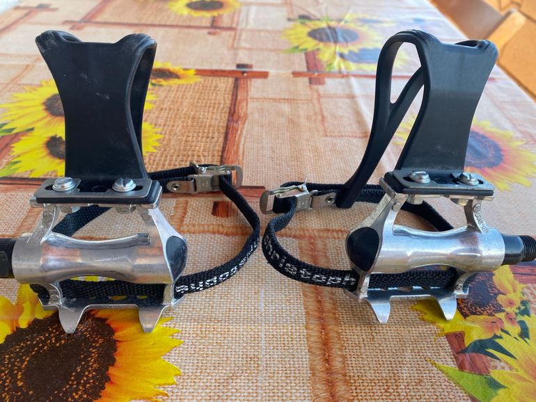 Used Vp Components Vintage VP-386 Pedals with Toe Clips and Straps bike — image 5 of 13