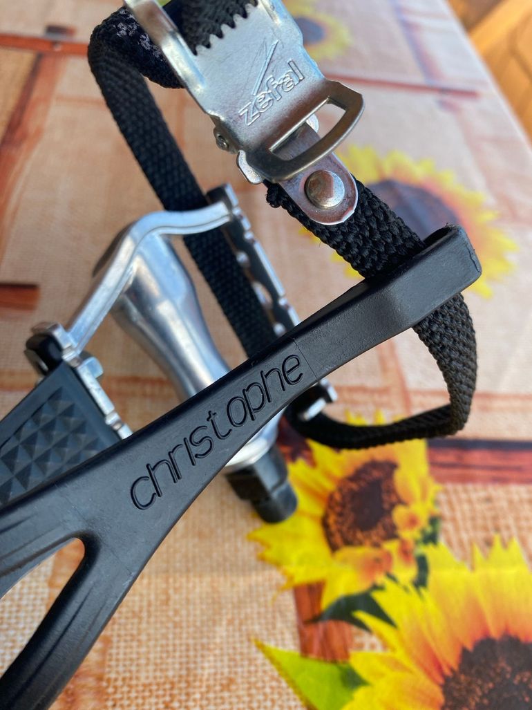 Used Vp Components Vintage VP-386 Pedals with Toe Clips and Straps bike — image 8 of 13