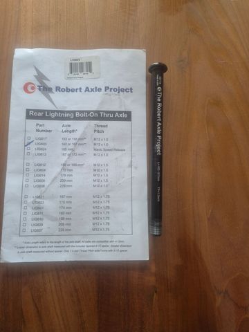The Robert Axle Project Rear Lightning Bolt Thru Axle 2023 Wheels d'occasion