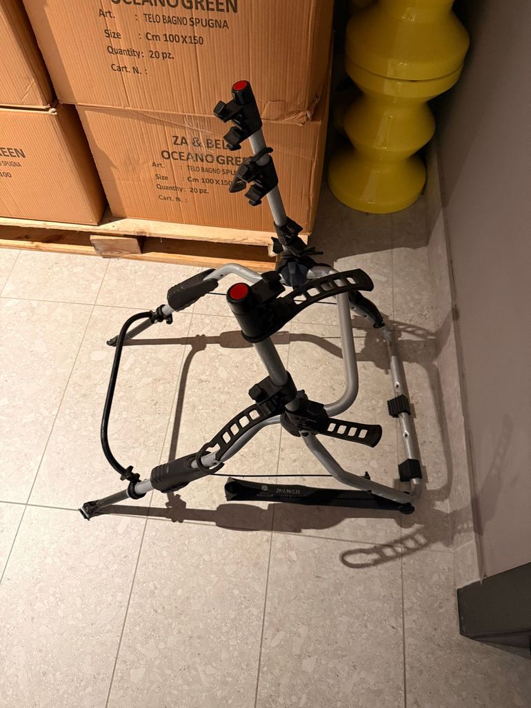 Used Thule Portabici Posteriore per 3 Bici 2020 bike — image 2 of 5