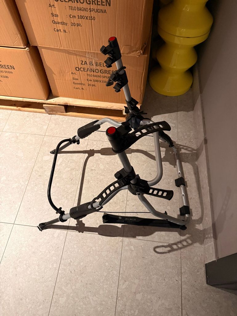 Used Thule Portabici Posteriore per 3 Bici 2020 bike — image 3 of 5