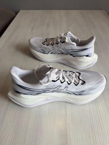 Gebrauchtes Asics Superblast 3 2026 bike — Bild 3 von 9