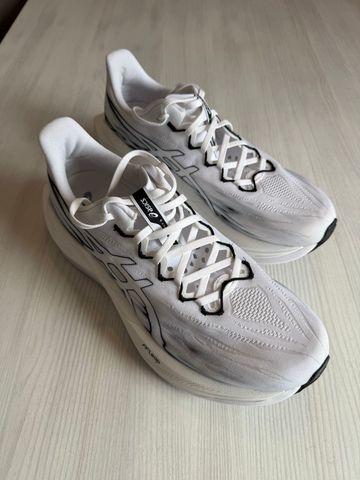 Gebrauchtes Asics Superblast 3 2026 bike — Bild 1 von 9