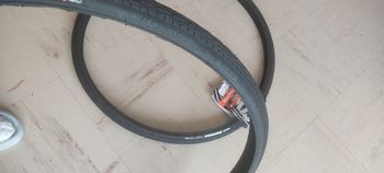 Used Maxxis 32mm Tires bike — image 4 of 4