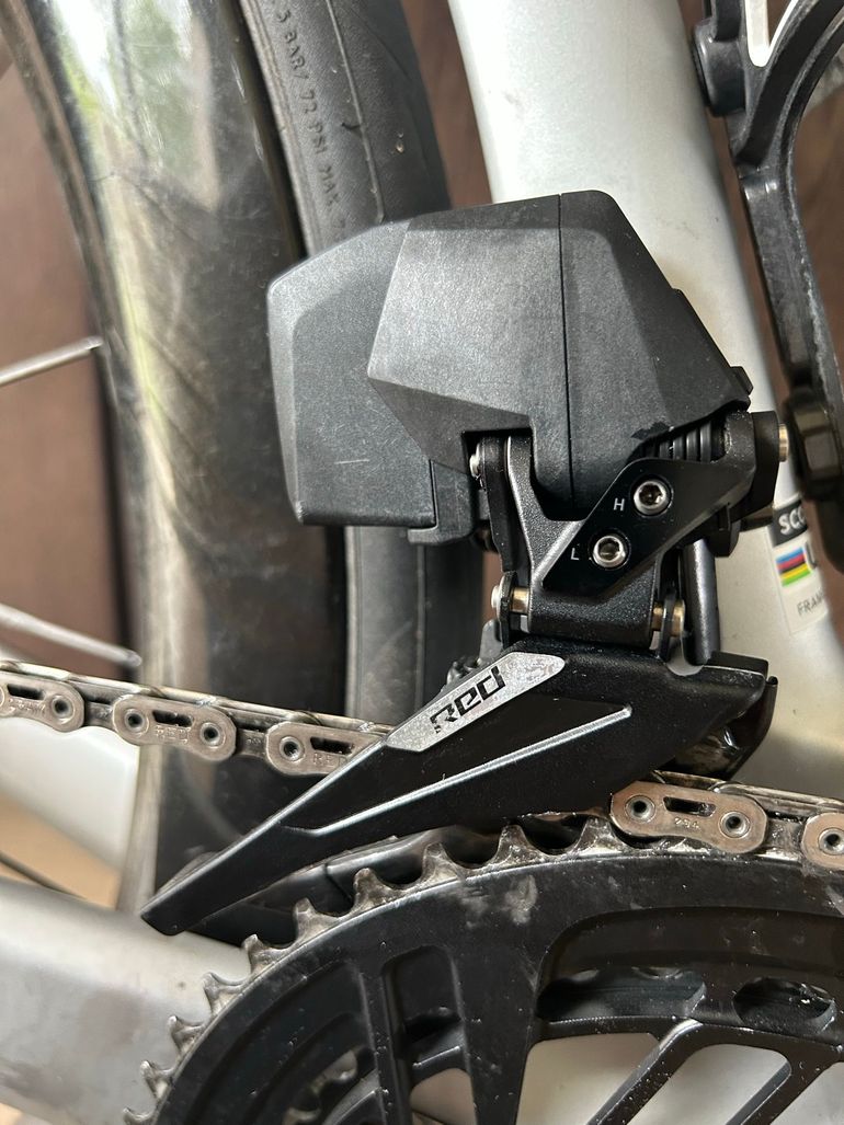 Used Sram Red eTap AXS E1 Groupset 2026 bike — image 7 of 9