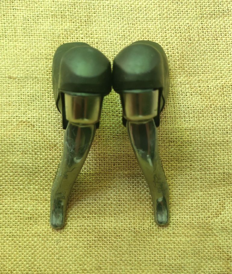 Used Shimano 105 ST-5700 Shifters bike — image 3 of 7