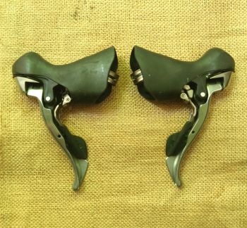 Used Shimano 105 ST-5700 Shifters bike — image 2 of 7