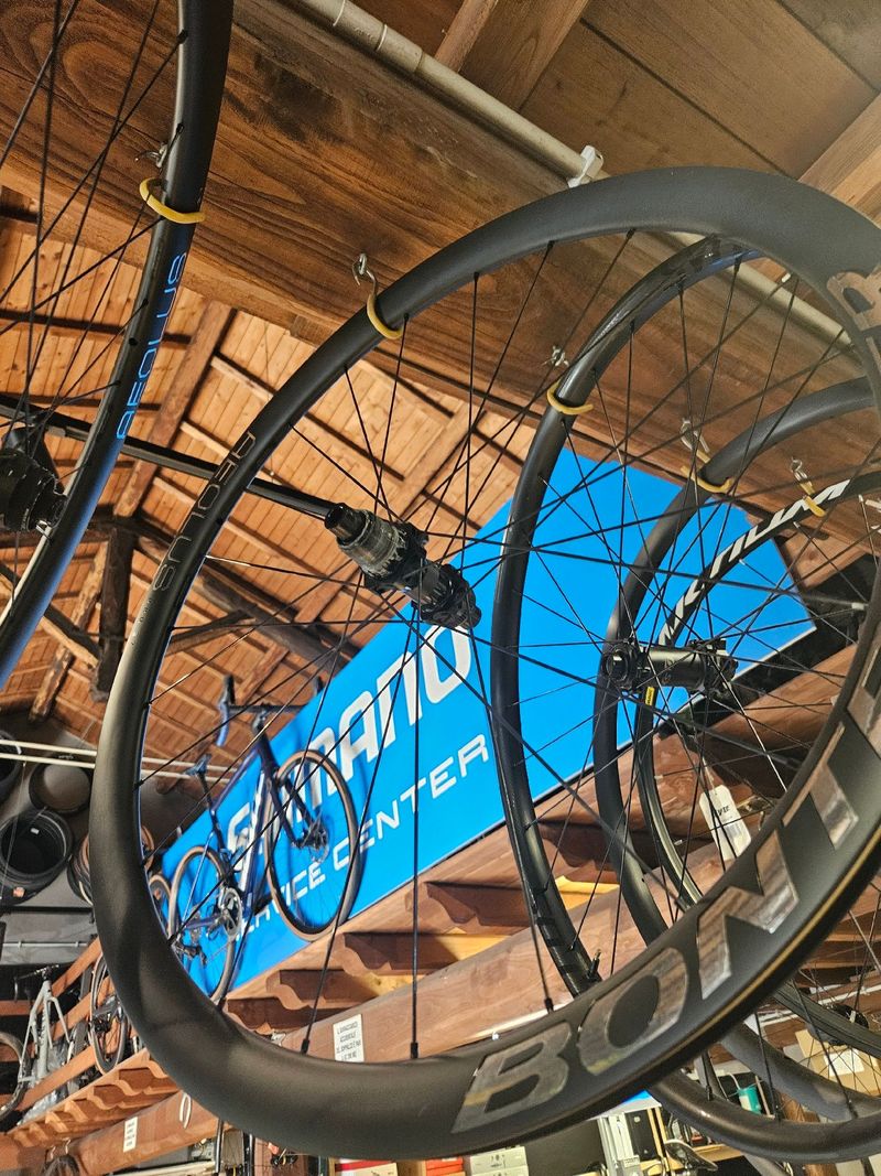 Gebrauchtes Bontrager Aeolus pro 37 bike — Bild 2 von 2