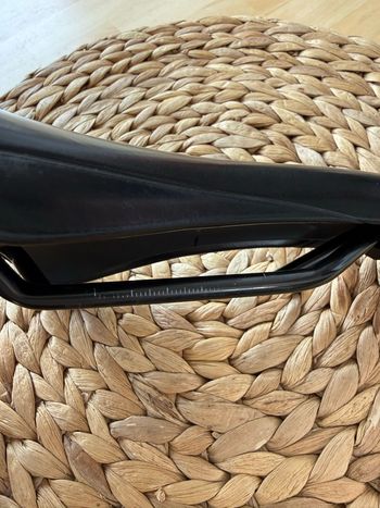 Used Fizik Tempo Sattel bike — image 10 of 11