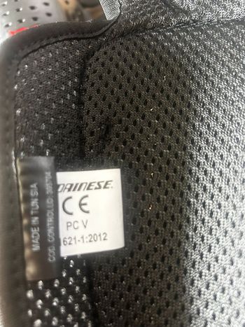Used dainese Knee V E1 bike — image 3 of 3