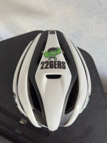 Used MET Trenta Mips Helmet 2024 bike — image 4 of 5