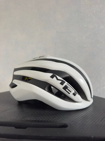 Used MET Trenta Mips Helmet 2024 bike