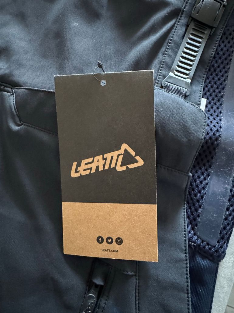 Used LEATT Gravity 4.0 XL 2024 bike — image 5 of 5