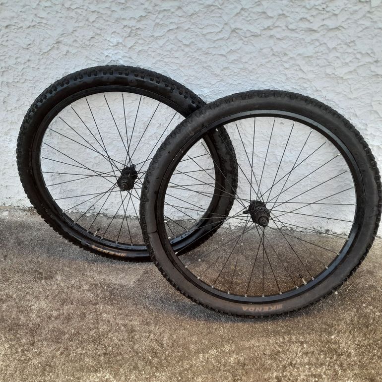 Used Shimano MTB Wheels 27.5" bike — image 5 of 5