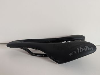 Used Selle Italia SLR Boost Kit Carbonio Superflow 2026 bike — image 2 of 5